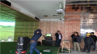 河南郑州室内高尔夫模拟器设备会所完工，新款高速摄像模拟高尔夫设备